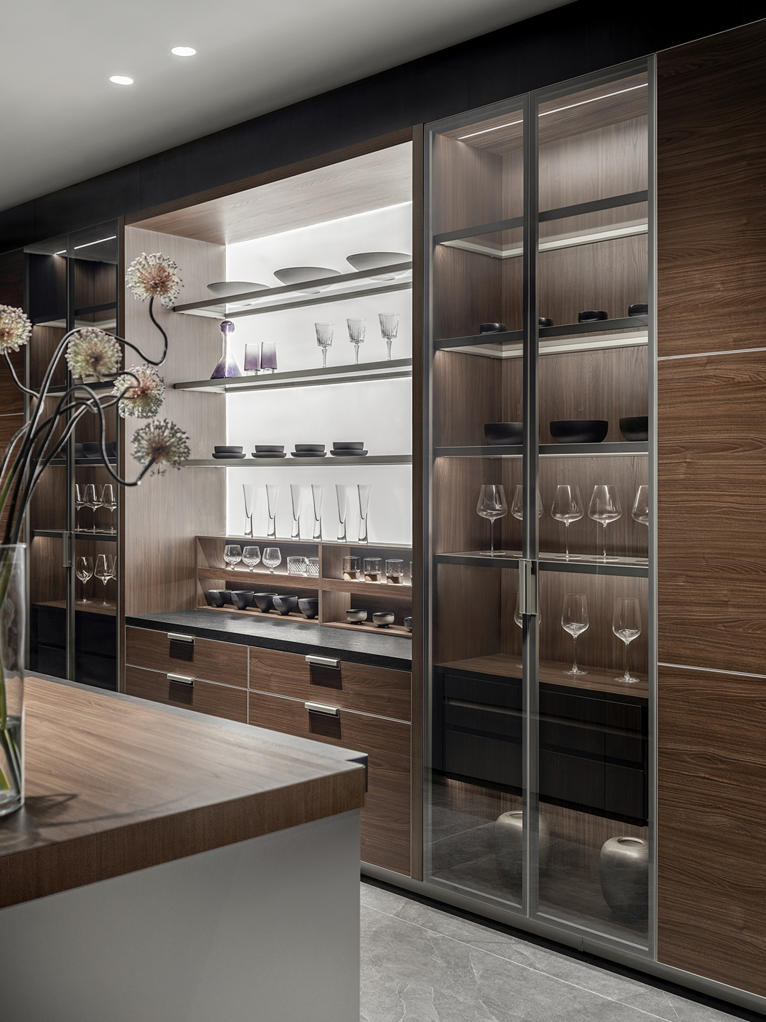 ATM娱乐33周年鎏金献礼：B8?AIR系列首发，重构意式简奢生活美学